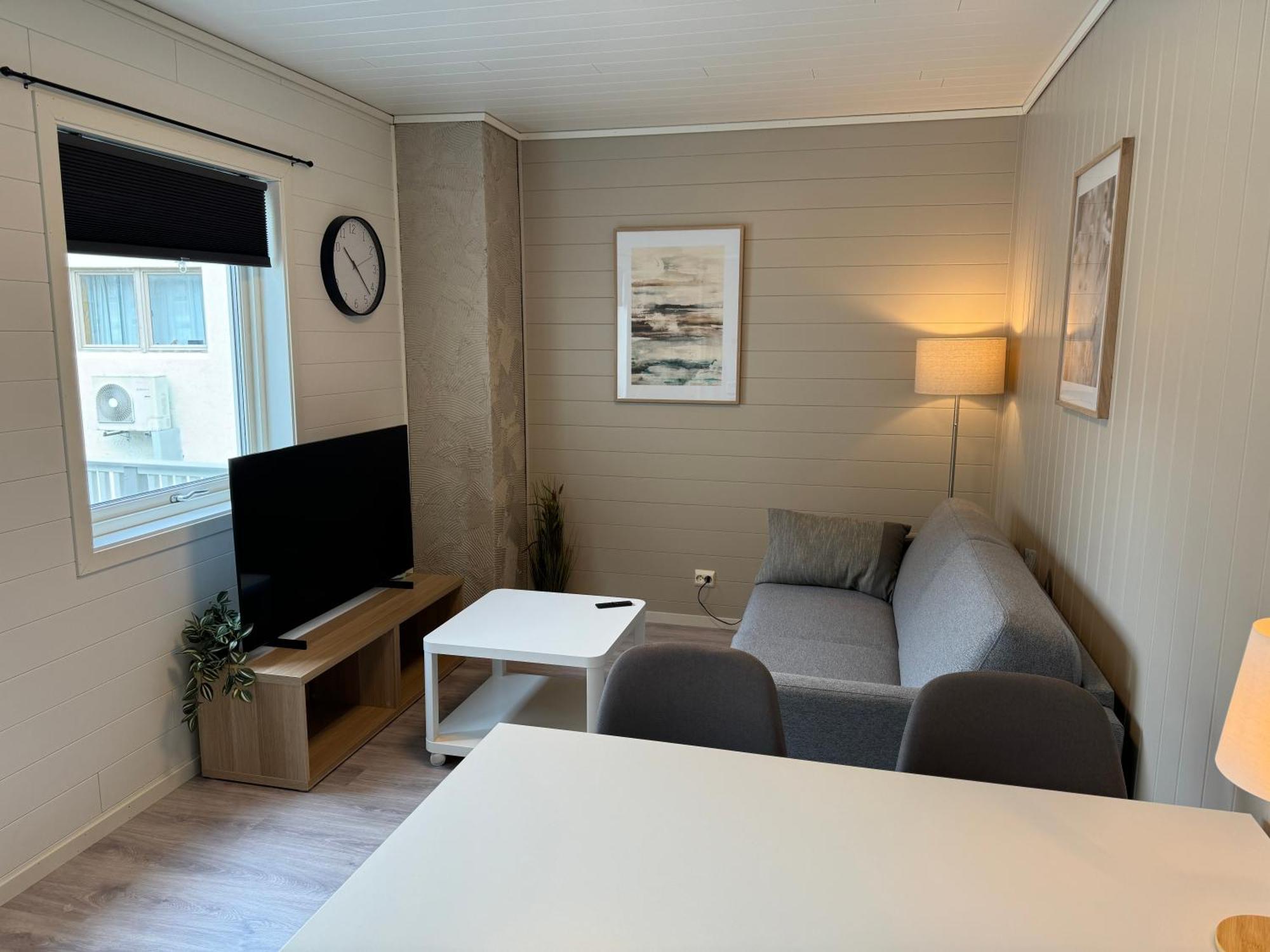 Small Apartment In The Harbour Of Jørpeland Buitenkant foto