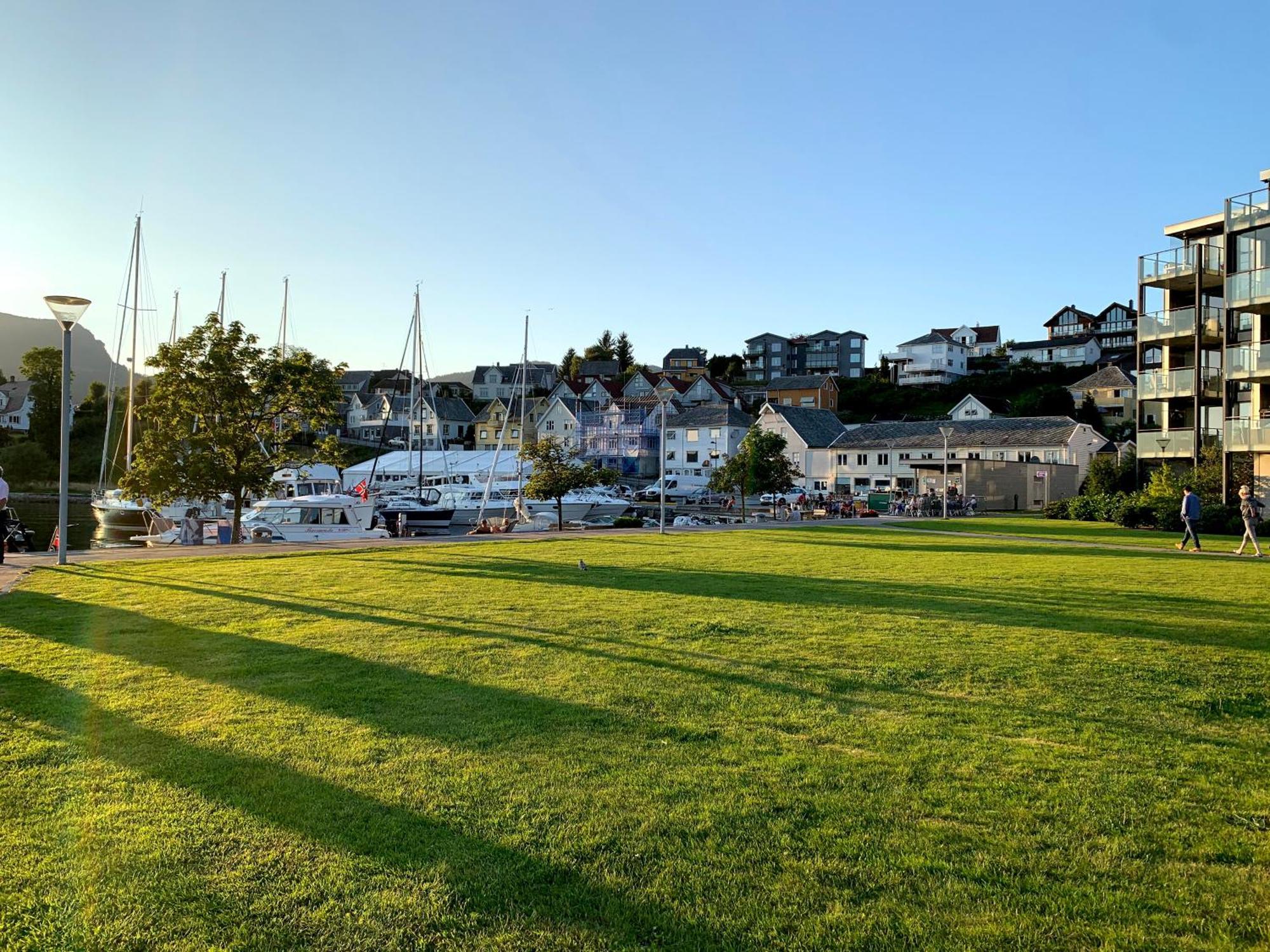 Small Apartment In The Harbour Of Jørpeland Buitenkant foto